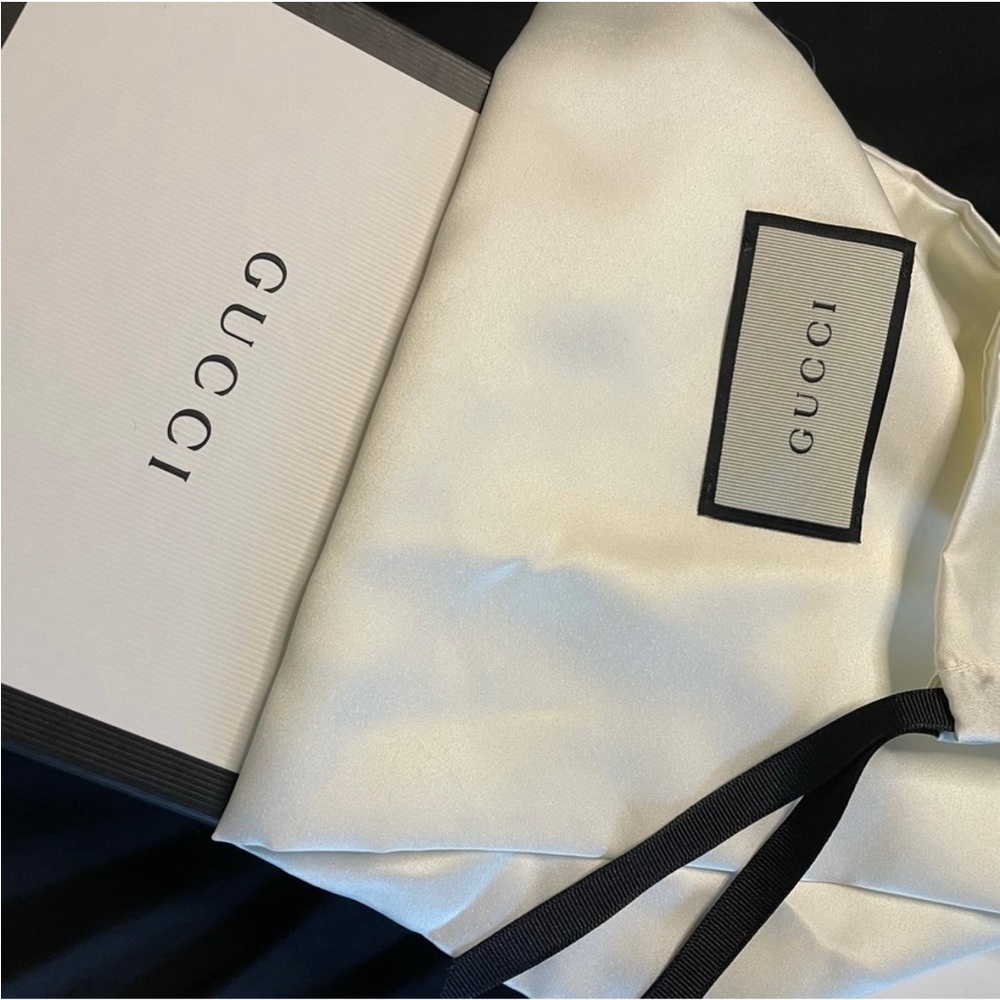 Gucci dust bag